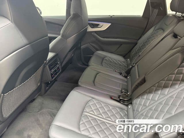 Audi Q7 2025 — Photo 13/20