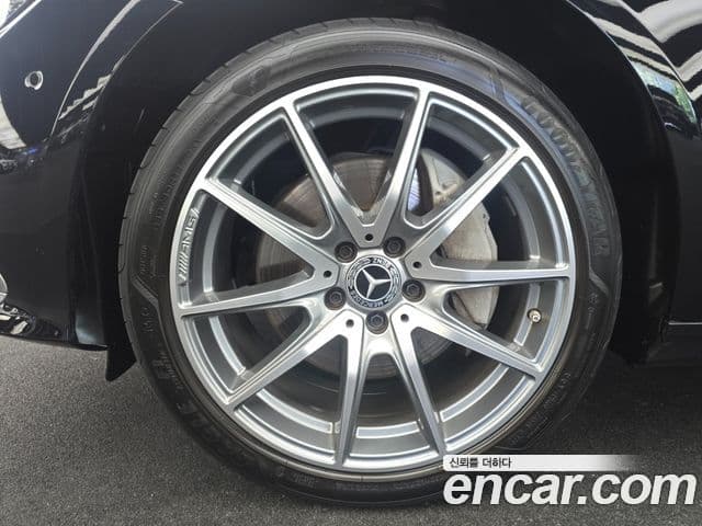 Mercedes-Benz E-Class 2022 — Фото 4/18