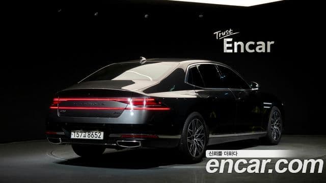 Genesis G90 2022 — Photo 31/31