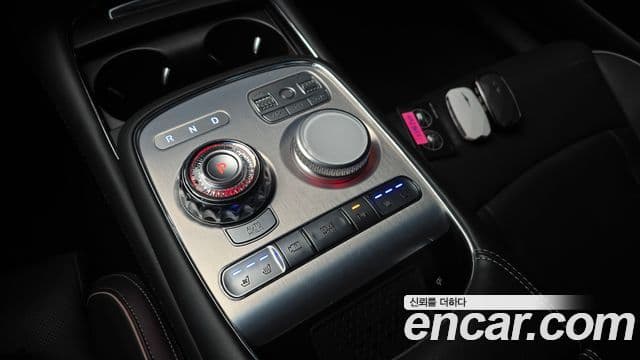 Genesis G90 2022 — Photo 6/31