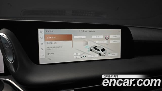 Genesis G90 2022 — Photo 8/31