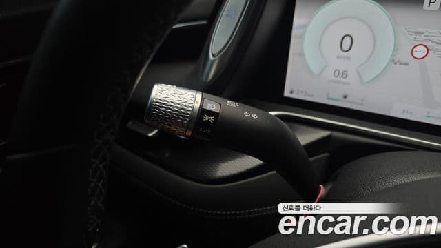 Genesis G90 2022 — Photo 15/31