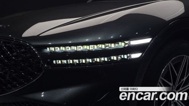 Genesis G90 2022 — Photo 2/31