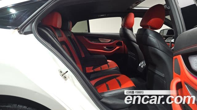Mercedes-Benz AMG GT 2021 — Фото 12/20