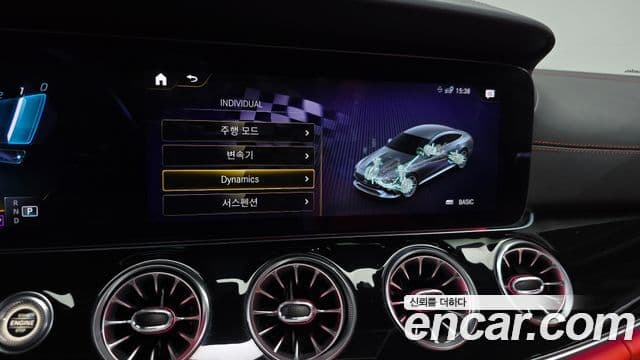 Mercedes-Benz AMG GT 2021 — Фото 19/20