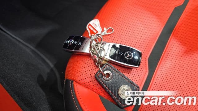 Mercedes-Benz AMG GT 2021 — Photo 8/36