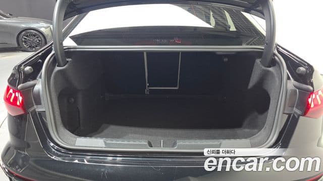 Audi A3 2023 — Şəkil 16/33