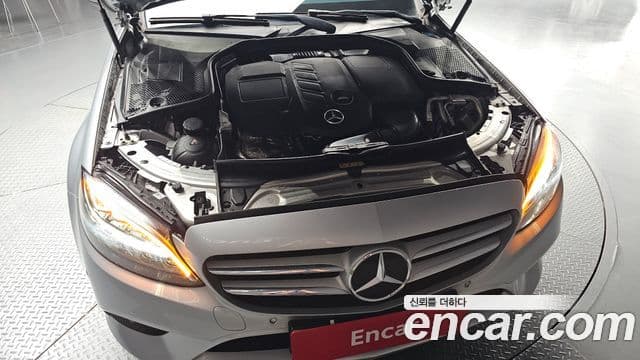 Mercedes-Benz C-Class 2019 — ფოტო 9/33