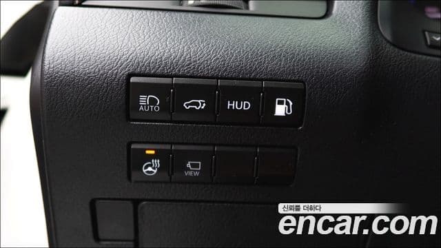 Lexus RX450h 2022 — Фото 18/20