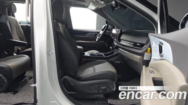 Kia Carnival 2026 — Photo 23/33