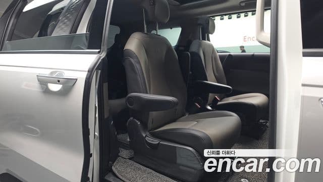 Kia Carnival 2026 — Photo 32/33