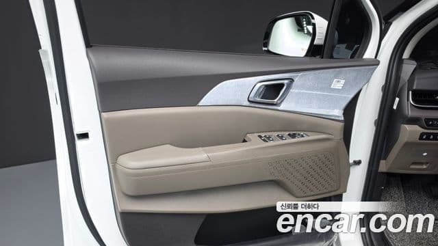 Kia Carnival 2026 — Photo 2/33