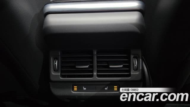 Land Rover Range Rover Evoque 2022 — Şəkil 27/34