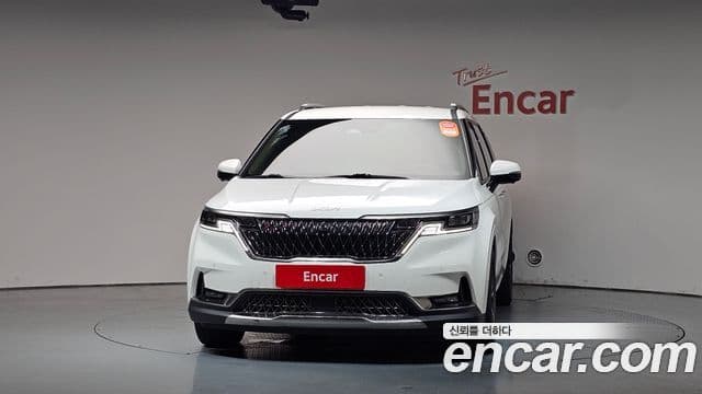 Kia Carnival 2022 — Фото 3/20