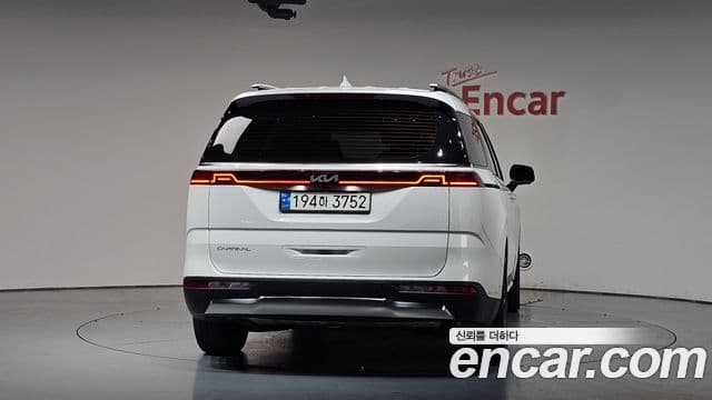 Kia Carnival 2022 — Фото 4/20