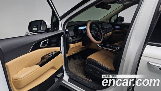 Kia Carnival 2022 — Фото 10/20