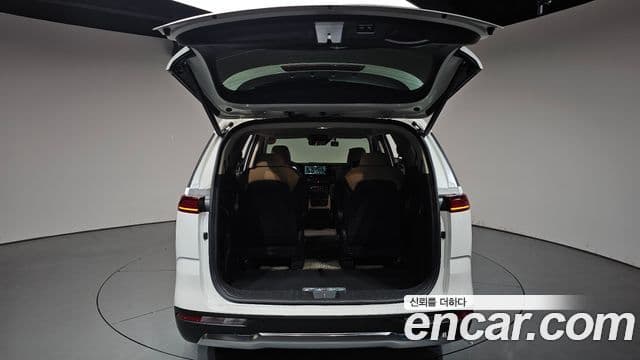 Kia Carnival 2022 — Фото 20/20