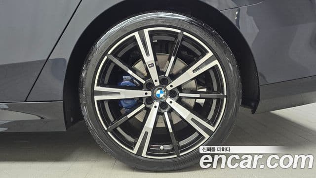 BMW 5 Series 2026 — Photo 2/33