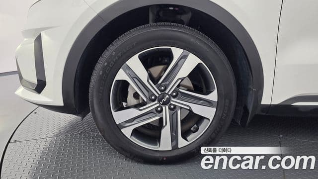 Kia Sorento 2021 — Фото 5/20