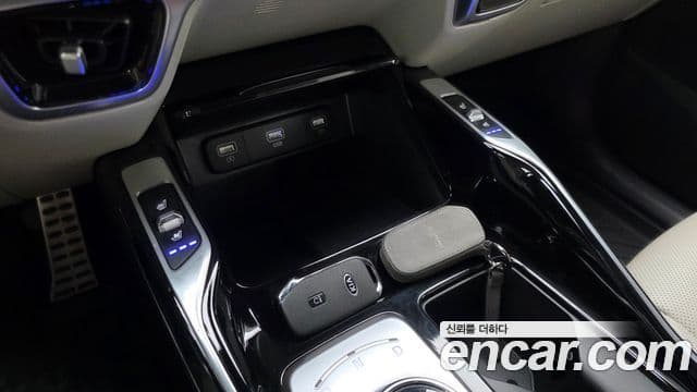Kia Sorento 2021 — Фото 19/20