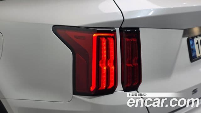 Kia Sorento 2021 — Şəkil 21/35