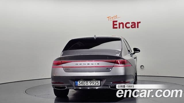 Genesis G90 2023 — Photo 23/33
