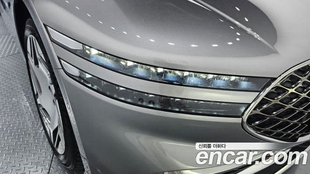 Genesis G90 2023 — Photo 24/33