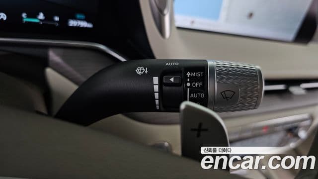 Genesis G90 2023 — Photo 32/33