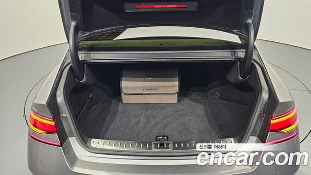 Genesis G90 2023 — Photo 33/33
