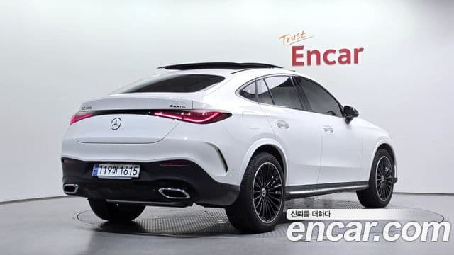 Mercedes-Benz GLC-Class 2024 — Photo 27/32