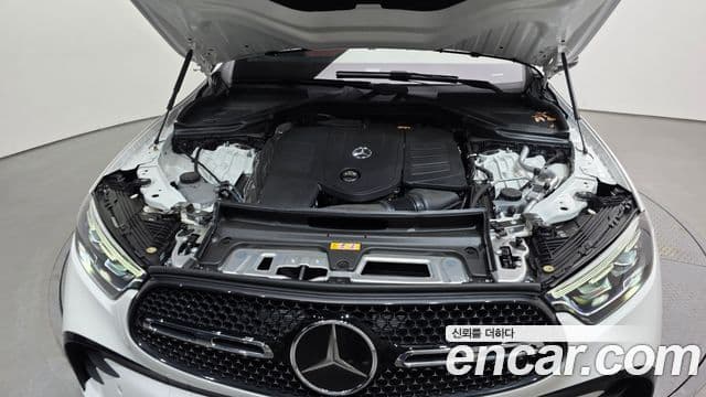 Mercedes-Benz GLC-Class 2024 — Photo 17/32