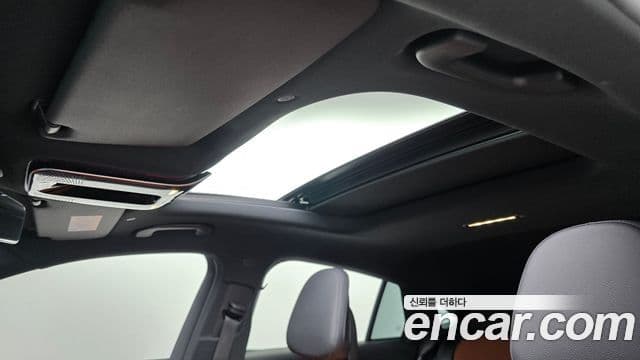 Mercedes-Benz GLC-Class 2024 — Photo 6/32