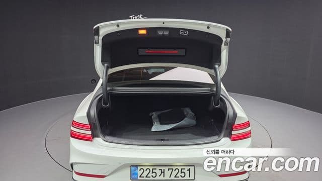 Genesis G80 2024 — ფოტო 19/33