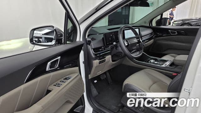 Kia Carnival 2025 — Фото 10/20