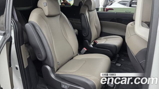 Kia Carnival 2025 — Фото 11/20