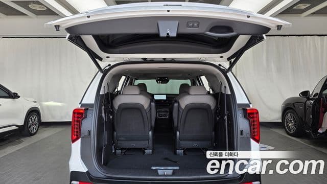 Kia Carnival 2025 — Фото 20/20