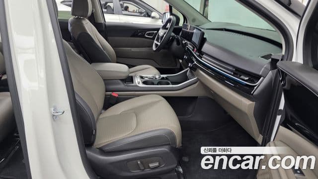 Kia Carnival 2025 — ფოტო 27/36