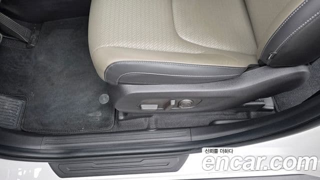 Kia Carnival 2025 — ფოტო 23/36