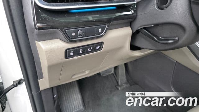 Kia Carnival 2025 — ფოტო 17/36