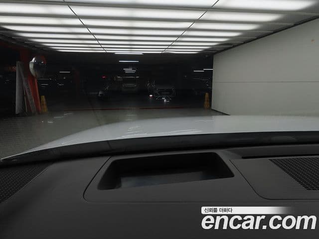 Hyundai Grandeur Hybrid 2022 — ფოტო 8/20