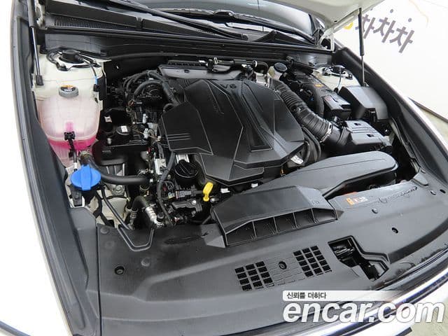 Hyundai Grandeur Hybrid 2022 — ფოტო 4/20