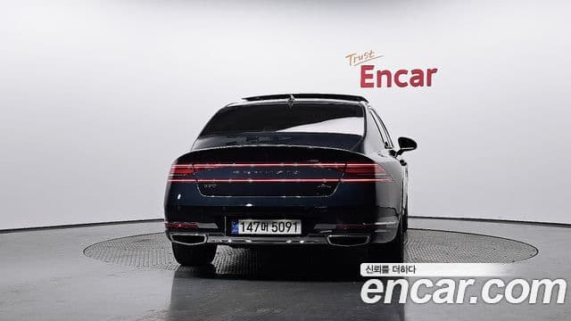 Genesis G90 2022 — ფოტო 7/20