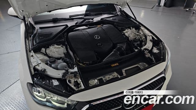 Mercedes-Benz E-Class 2024 — ფოტო 9/35