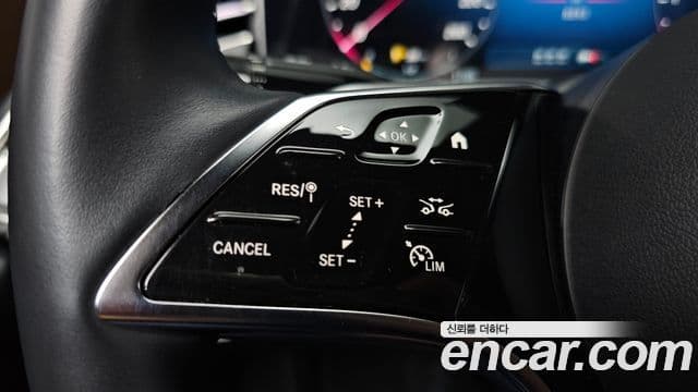 Mercedes-Benz E-Class 2024 — ფოტო 24/35