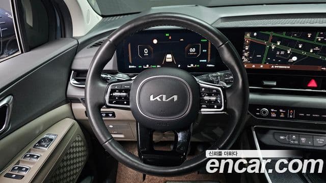 Kia Carnival 2024 — Фото 13/20