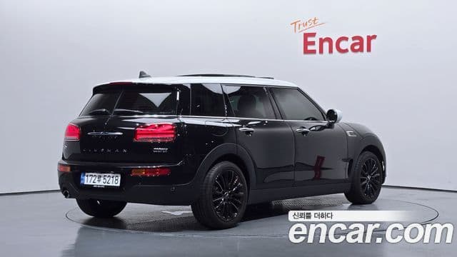 Mini Cooper Clubman 2023 — ფოტო 24/35