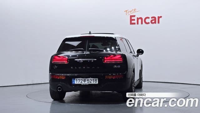 Mini Cooper Clubman 2023 — ფოტო 29/35