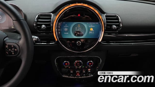 Mini Cooper Clubman 2023 — ფოტო 26/35