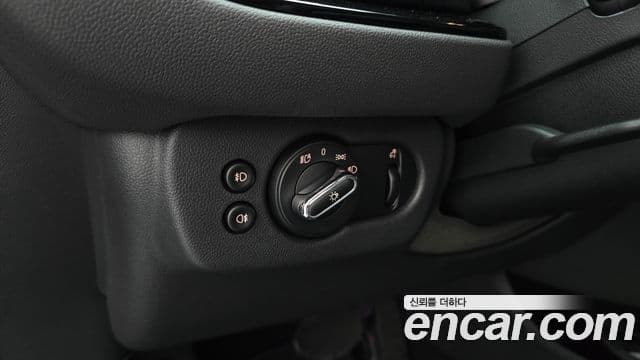 Mini Cooper Clubman 2023 — ფოტო 3/35
