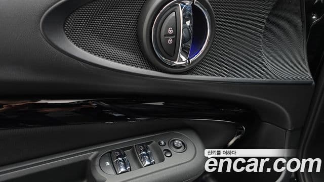 Mini Cooper Clubman 2023 — ფოტო 9/35